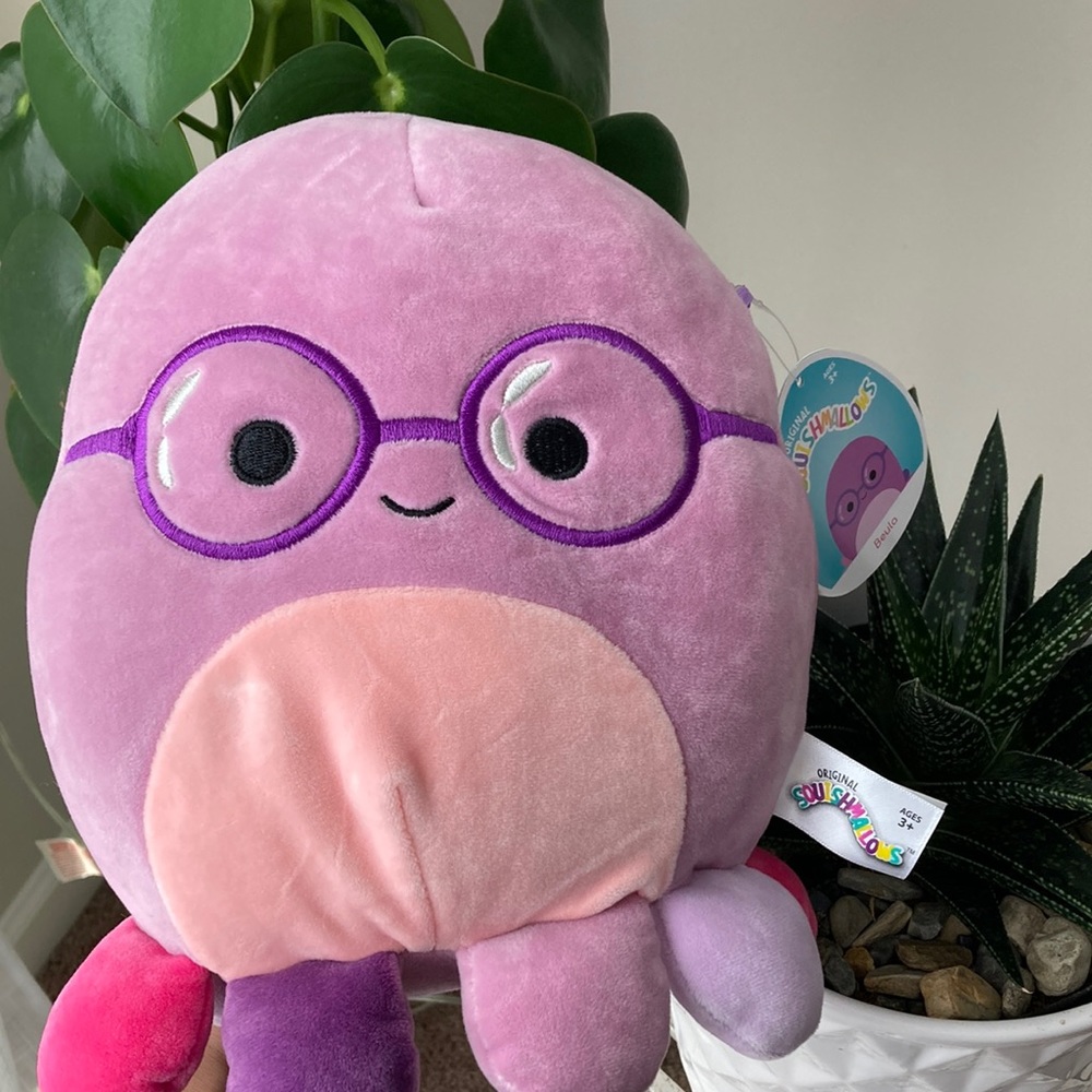 Squishmallow - Beula the Octopus with Glasses 8”